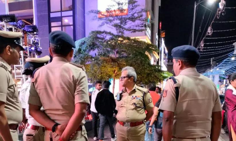 പുതുവത്സരാഘോഷത്തിലേക്ക് ബം​ഗ​ളൂ​രു നഗരം