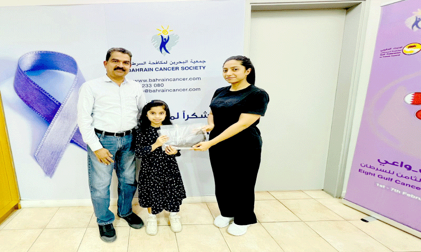 അ​ർ​ബു​ദ​രോ​ഗി​ക​ൾ​ക്ക് മു​ടി ദാ​നം​ചെ​യ്ത്‌ ഫാ​ത്തി​മ ഹം​ന