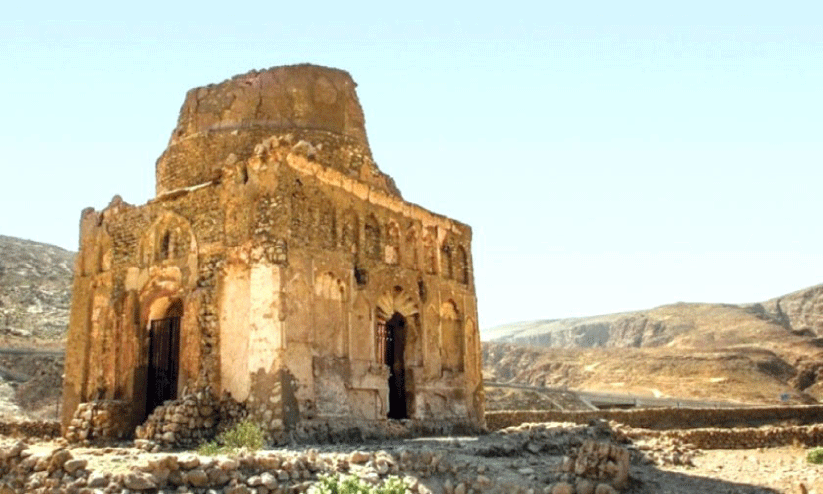 ഖ​ൽ​ഹാ​ത്ത്​ പു​രാ​വ​സ്തു  കേ​ന്ദ്രം