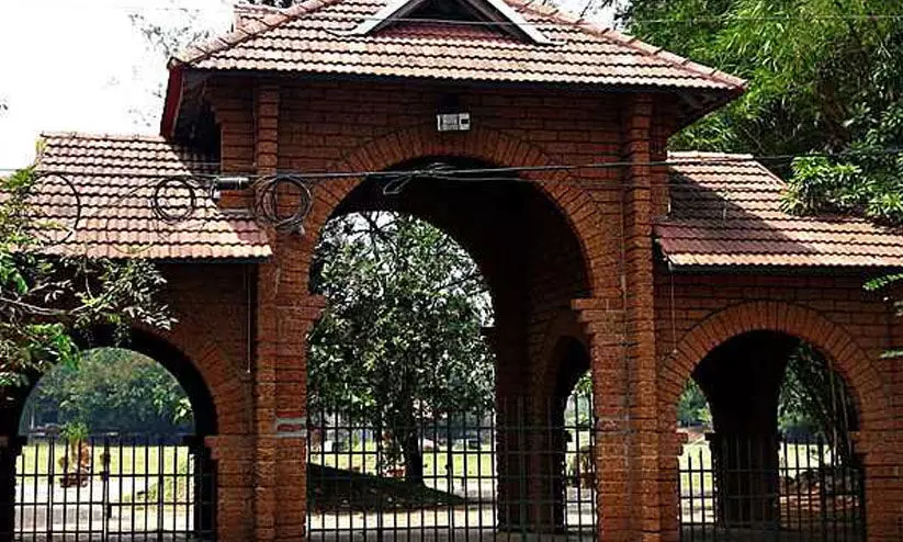 mananchira square mananchira square