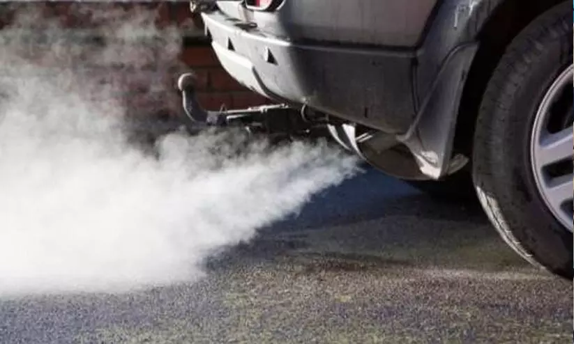 ബി.എസ്-4 വാഹനങ്ങൾക്ക് പുകപരിശോധന സർട്ടിഫിക്കറ്റിന്റെ കാലാവധി ഒരുവർഷം ബി.എസ്-4 വാഹനങ്ങൾക്ക് പുകപരിശോധന സർട്ടിഫിക്കറ്റിന്റെ കാലാവധി ഒരുവർഷം