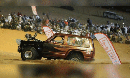 ലി​വ ഓ​ഫ്റോ​ഡ്​ ഫെ​സ്റ്റി​വ​ലി​ൽ പ​​ങ്കെ​ടു​ക്കു​ന്ന വാ​ഹ​നം