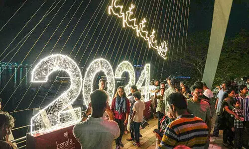 ഇ​ന്ന് അ​ർ​ധ​രാ​ത്രി പു​തു​വ​ത്സ​രാ​ഘോ​ഷ​ത്തി​ന് കൊ​ട്ടി​ക്ക​ലാ​ശം