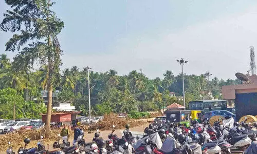 vadakara railway station