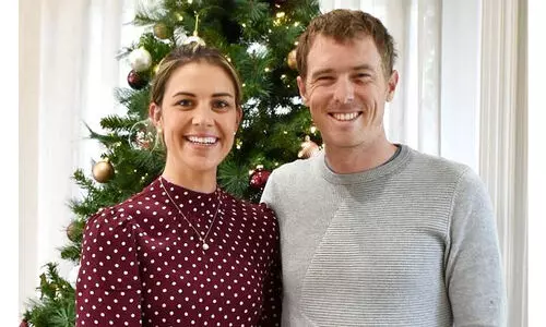 ഭാര്യയെ കാറിടിച്ച് കൊലപ്പെടുത്തിയെന്ന കേസിൽ മുൻ സൈക്ലിങ് ചാമ്പ്യൻ രോഹൻ ഡെന്നിസിനെതിരെ കേസ്