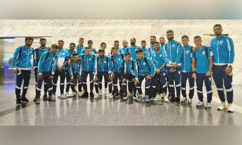 ബ്ലൂ ​ടൈ​ഗേ​ഴ്സി​ന് പു​തു പ്ര​തീ​ക്ഷ​ക​ൾ; ഏ​ഷ്യ​ൻ ക​പ്പി​നെ​ത്തി​യ ഇ​ന്ത്യ​ൻ ടീ​മി​ന് ആ​വേ​ശോ​ജ്ജ്വ​ല വ​ര​വേ​ൽ​പ്