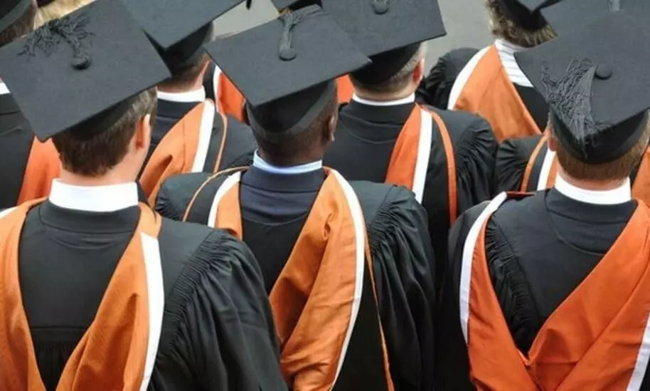 വിദേശ വിദ്യാർഥികളുടെ ആശ്രിതർക്ക് നിയന്ത്രണം കടുപ്പിച്ച് യു.കെ വിദേശ വിദ്യാർഥികളുടെ ആശ്രിതർക്ക് നിയന്ത്രണം കടുപ്പിച്ച് യു.കെ