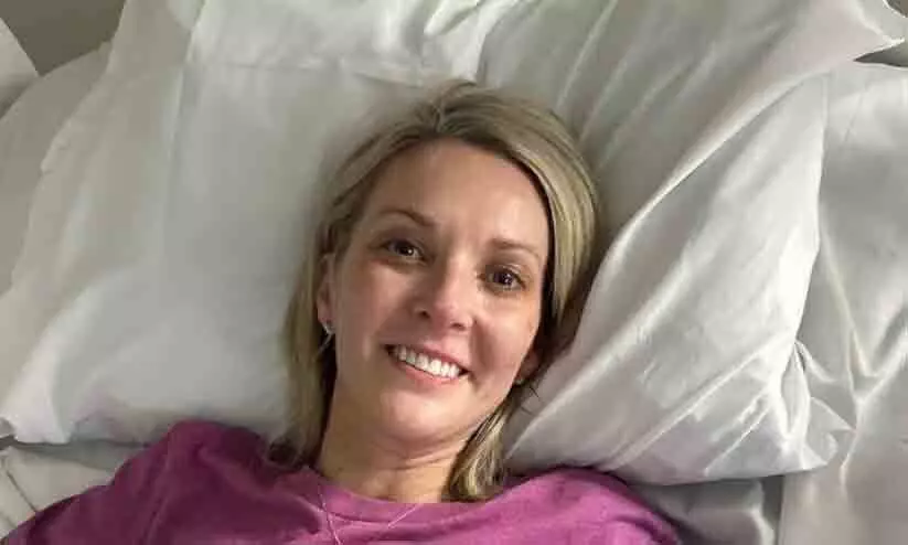 ജീവിച്ചിരിക്കുന്നു എന്നതിൽ സന്തോഷം; അസുഖം വന്ന് രണ്ട് കാലുകളും നഷ്ടപ്പെട്ട യു.എസ് യുവതി ജീവിച്ചിരിക്കുന്നു എന്നതിൽ സന്തോഷം; അസുഖം വന്ന് രണ്ട് കാലുകളും നഷ്ടപ്പെട്ട യു.എസ് യുവതി