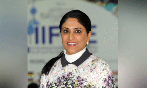 അ​ഭി​മാ​ന നേ​ട്ട​ത്തി​ൽ ഡോ. ​ഫോ​തു​ഹ് അ​ൽ റ​ഖും