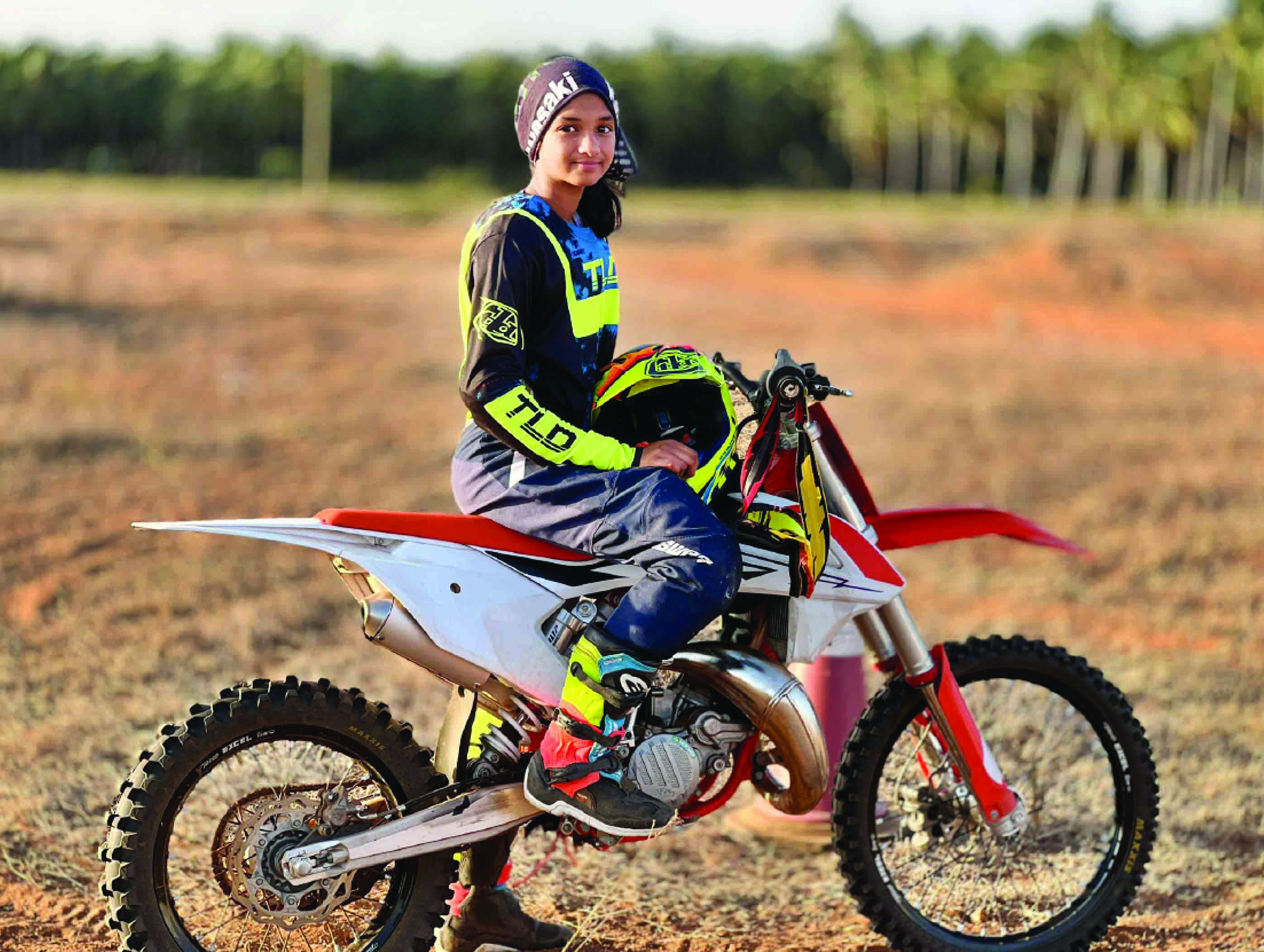 കേറ്റ് ലിൻ സൂപ്പറാ...; ബൈക്ക് റേസിങ്, കുതിരയോട്ടം, നീന്തൽ എന്നിവയിൽ മികവുമായി മലയാളി പെൺകുട്ടി കേറ്റ് ലിൻ സൂപ്പറാ...; ബൈക്ക് റേസിങ്, കുതിരയോട്ടം, നീന്തൽ എന്നിവയിൽ മികവുമായി മലയാളി പെൺകുട്ടി