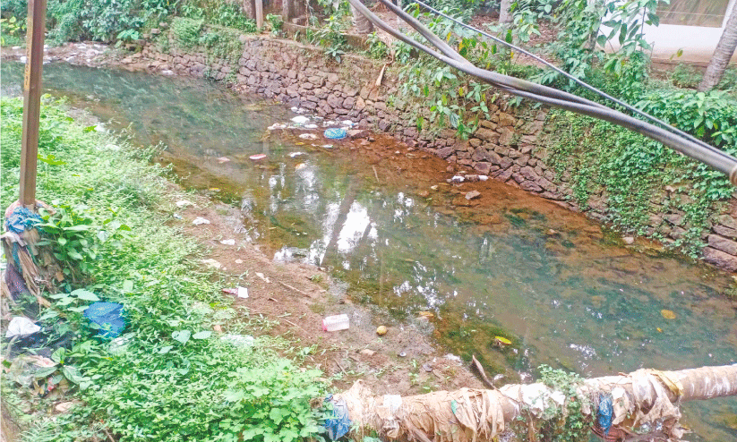 കൊണ്ടോട്ടിയിലെ വലിയതോട് ആഴം കൂട്ടും