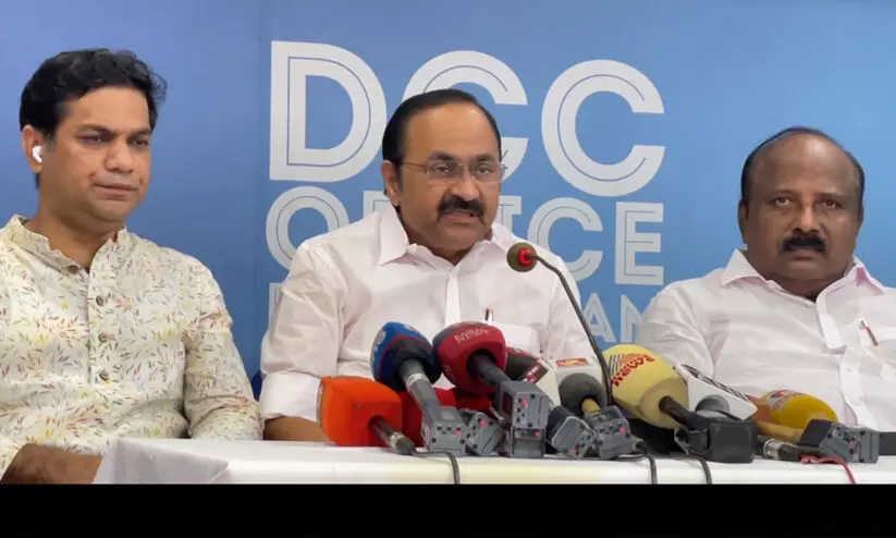 കൊച്ചി സിറ്റി പൊലീസ് കമ്മിഷണറുടെ കസേരയില് സി.പി.എം ഏരിയ സെക്രട്ടറിയെ ഇരുത്തണം -വി.ഡി. സതീശൻ കൊച്ചി സിറ്റി പൊലീസ് കമ്മിഷണറുടെ കസേരയില് സി.പി.എം ഏരിയ സെക്രട്ടറിയെ ഇരുത്തണം -വി.ഡി. സതീശൻ