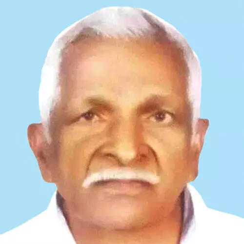 കു​മാ​ര​ൻ നാ​യ​ർ