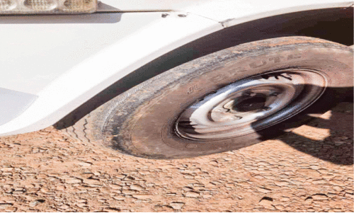 ശ്രദ്ധിക്കണം... ജീവനും  കൊണ്ടാണ്​ പായുന്നത്