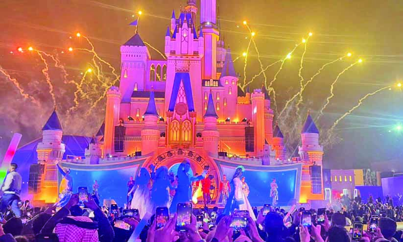 റി​യാ​ദ് സീ​സ​ൺ: ബോളിവാർഡ് സിറ്റിയിൽ പുതിയ വിസ്മയവുമായി ഡിസ്‌നി കാസിൽ