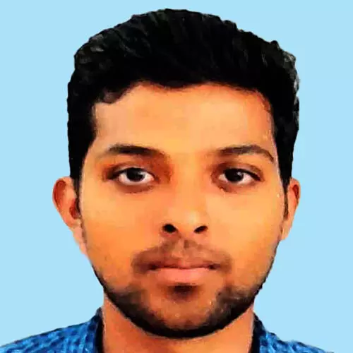 നി​ർ​ത്തി​യി​ട്ട ക​ണ്ട​യ്ന​ർ ലോ​റി​യി​ൽ ബൈ​ക്കി​ടി​ച്ച് യു​വാ​വ് മ​രി​ച്ചു