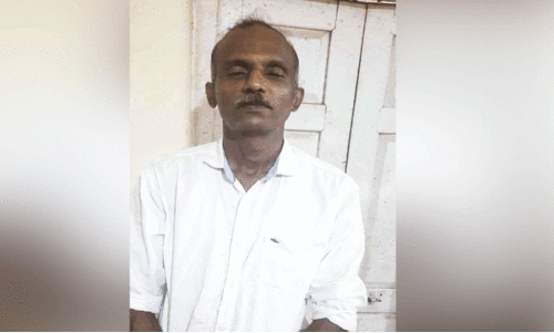 വീ​ട്ടു​വാ​തി​ല്‍ ത​ക​ര്‍ത്ത് മോ​ഷ​ണ​ശ്ര​മം; കു​പ്ര​സി​ദ്ധ മോ​ഷ്ടാ​വ് അ​റ​സ്റ്റി​ല്‍