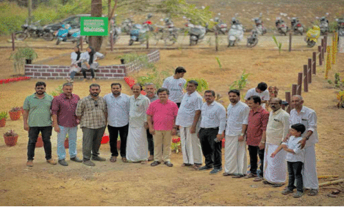 മാലിന്യമെവിടെ​​? ഇവിടെ സ്നേഹാരാമങ്ങളാണ്