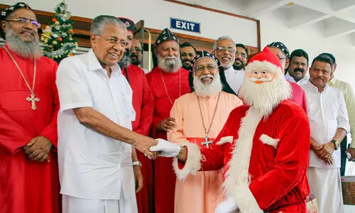 മുഖ്യമന്ത്രിയുടെ വിരുന്നിൽ സഭയുമായി മഞ്ഞുരുക്കം; ക്രൈ​സ്ത​വ മേ​ല​ധ്യ​ക്ഷ​ന്മാ​ർ വി​രു​ന്നി​ൽ പ​ങ്കെ​ടു​ത്തു