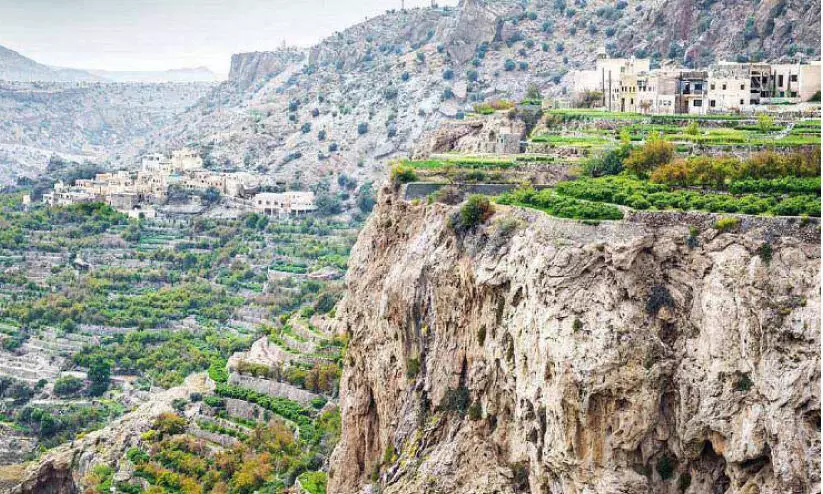 ഹേ ​പ്ര​ഭു യെ ​ക്യാ ഹു​വാ...​ ജ​നു​വ​രി​യാ​യി​ട്ടും ത​ണു​ത്തു​ വി​റ​ക്കാ​തെ മ​സ്ക​ത്ത്​