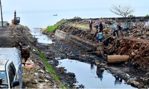 ആവിക്കൽ തോട് അരികുകെട്ടൽ മാർച്ചിൽ പൂർത്തിയാകും