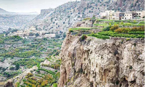 ഹേ ​പ്ര​ഭു യെ ​ക്യാ ഹു​വാ...​ ജ​നു​വ​രി​യാ​യി​ട്ടും ത​ണു​ത്തു​ വി​റ​ക്കാ​തെ മ​സ്ക​ത്ത്​