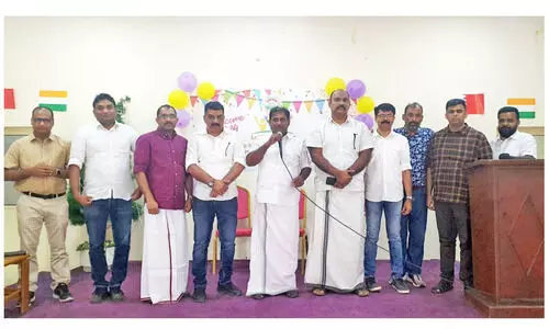 ഒ.​ഐ.​സി.​സി എ​റ​ണാ​കു​ളം ജി​ല്ല ക​മ്മി​റ്റി കു​ടും​ബ​സം​ഗ​മം