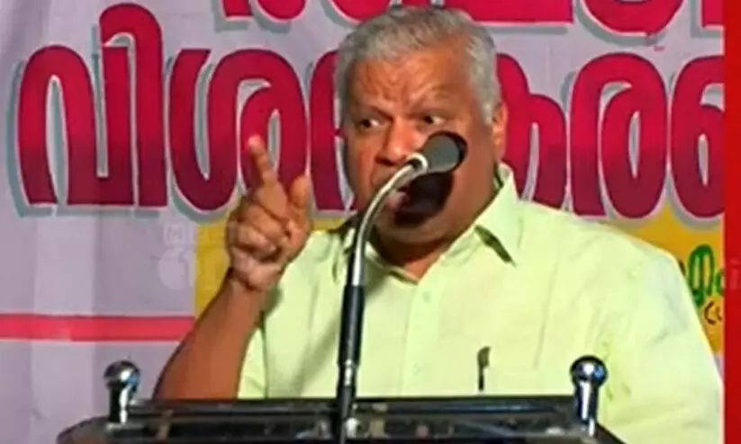 ബസിന് മുന്നിൽ ചാടിയ യൂത്ത് കോൺഗ്രസുകാരനെങ്ങാൻ മരിച്ചാൽ... -എം.വി. ജയരാജൻ