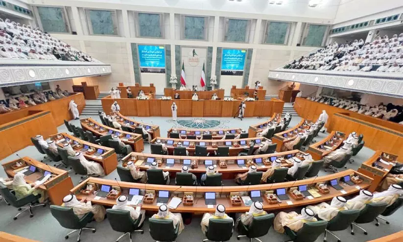 കു​വൈ​ത്ത്: ദേ​ശീ​യ അ​സം​ബ്ലി ചൊ​വ്വാ​ഴ്ച; പ്ര​ധാ​ന​മ​ന്ത്രി​ക്ക് അ​ഭി​ന​ന്ദ​നം