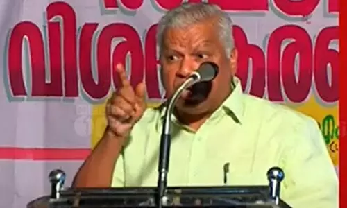 ബസിന് മുന്നിൽ ചാടിയ യൂത്ത് കോൺഗ്രസുകാരനെങ്ങാൻ മരിച്ചാൽ... -എം.വി. ജയരാജൻ