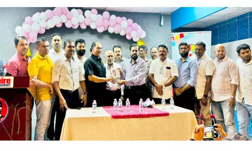 കൊ​ണ്ടോ​ട്ടി സെൻറ​ർ പു​സ്ത​ക പ്ര​കാ​ശ​നം സം​ഘ​ടി​പ്പി​ച്ചു