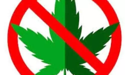 എ.​ആ​ർ ന​ഗ​ർ പ​ഞ്ചാ​യ​ത്തി​ലെ വി​ദ്യാ​ല​യ പ​രി​സ​രം സ​മ്പൂ​ർ​ണ പു​ക​യി​ല​മു​ക്ത​മാ​ക്കു​ന്നു