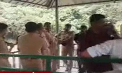 മാങ്കുളം സംഘർഷം: സുരക്ഷയൊരുക്കണമെന്ന് വനപാലകർ; നാളെ ഹര്‍ത്താലിന് ആഹ്വാനം ചെയ്ത് ജനകീയ സമരസമിതി