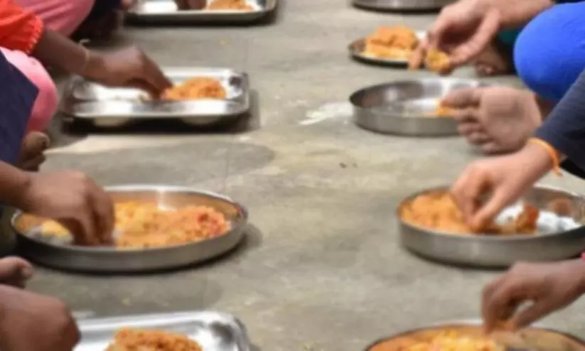 ‘ഫുഡ്’ മോണിങ്, സർ...; വി​ദ്യാ​ല​യ​ങ്ങ​ളി​ൽ, പ്ര​ഭാ​ത ഭ​ക്ഷ​ണ വി​ത​ര​ണ പ​ദ്ധ​തി​യു​മാ​യി പൊ​ന്നാ​നി ന​ഗ​ര​സ​ഭ