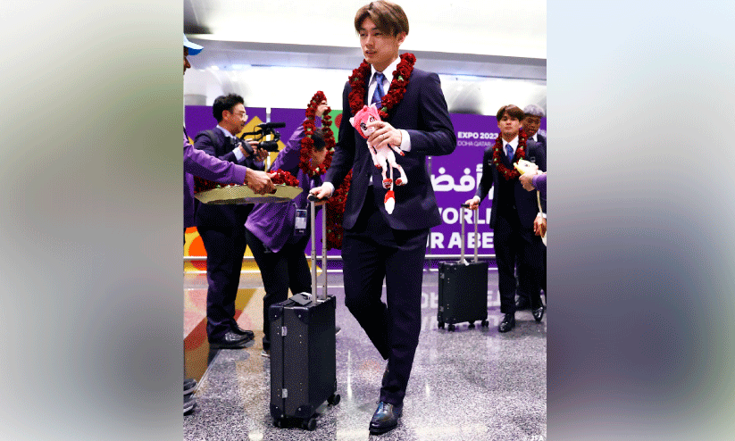 ജ​പ്പാ​ൻ പ​ട​യി​റ​ങ്ങി