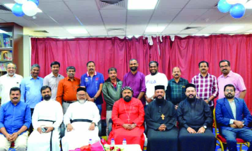 മാ​ർ അ​ല​ക്സാ​ന്ത്രി​യോ​സ്‌ മെ​ത്രാ​പ്പോ​ലീ​ത്ത​ക്ക്  സ്വീ​ക​ര​ണം ന​ല്‍കി