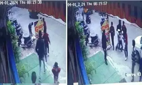 ഹോംവർക്ക് ഭയന്ന് സ്കൂളിൽ പോകാതിരുന്ന ഏഴാംക്ലാസുകാരൻ മൂന്നാംനിലയിൽനിന്ന് ചാടി; ഗുരുതര പരിക്ക് -VIDEO