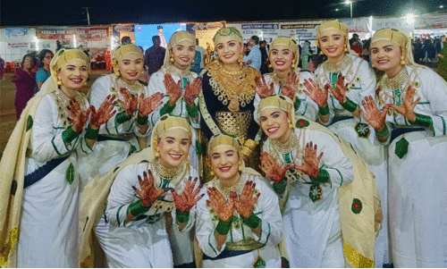 മധ്യപ്രദേശുകാരി അർഷിദ നയിച്ച കൊണ്ടോട്ടി ഇ.എം.ഇ.എയുടെ ഒപ്പനക്ക് എ ഗ്രേഡ്