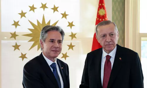 ഇസ്രായേലിലേക്ക് റോക്കറ്റ് വർഷം; ഹിസ്ബുല്ല കേന്ദ്രങ്ങളിൽ വ്യോമാക്രമണം ഇസ്രായേലിലേക്ക് റോക്കറ്റ് വർഷം; ഹിസ്ബുല്ല കേന്ദ്രങ്ങളിൽ വ്യോമാക്രമണം