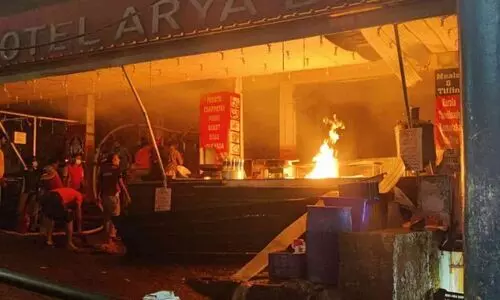 സന്നിധാനത്ത് പാചകവാതക സിലിണ്ടറിന് തീപിടിച്ചു