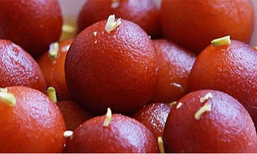 സ്വാ​ദൂ​റും ഗു​ലാ​ബ്‌ ജാ​മു​ൻ