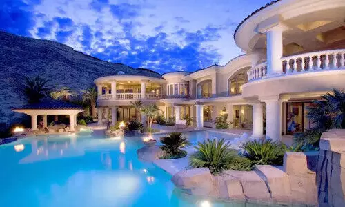 ആഡംബര വീട് സ്വന്തമാക്കുന്നവരുടെ എണ്ണത്തിൽ വൻ വർധന