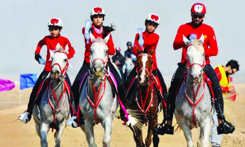 യങ് റൈഡേഴ്സ് കുതിരയോട്ട മത്സരത്തിന് ആവേശമായി ശൈഖ് നാസറും കുട്ടികളും യങ് റൈഡേഴ്സ് കുതിരയോട്ട മത്സരത്തിന് ആവേശമായി ശൈഖ് നാസറും കുട്ടികളും