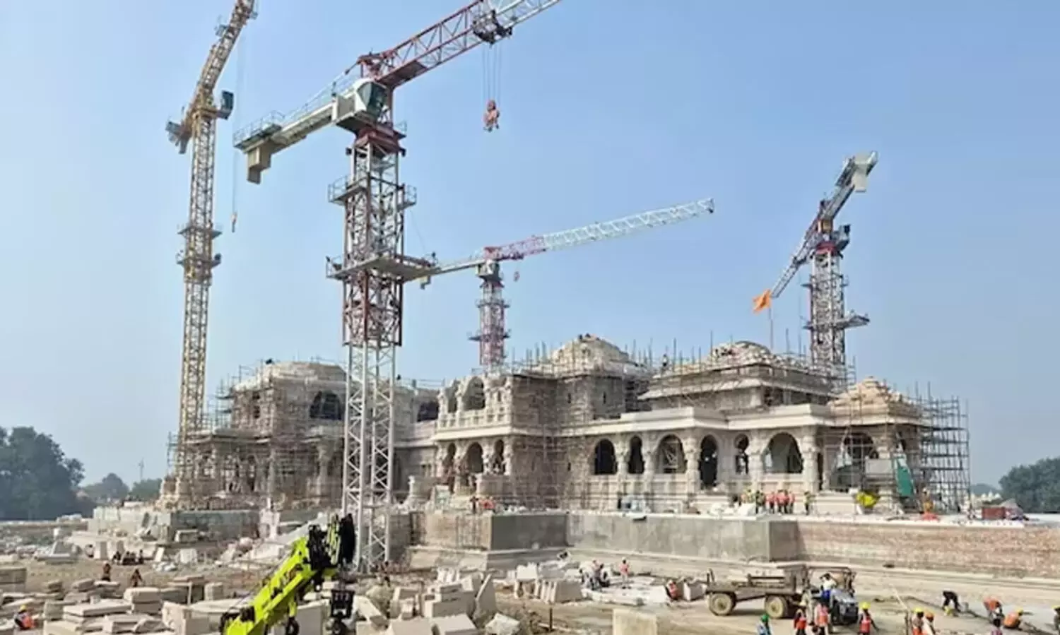 രാമക്ഷേത്ര പ്രതിഷ്ഠാദിനം: യു.പിയിൽ വിദ്യാഭ്യാസ സ്ഥാപനങ്ങൾക്ക് അവധി; ഓഫീസുകൾ അലങ്കരിക്കണമെന്ന് യോഗി