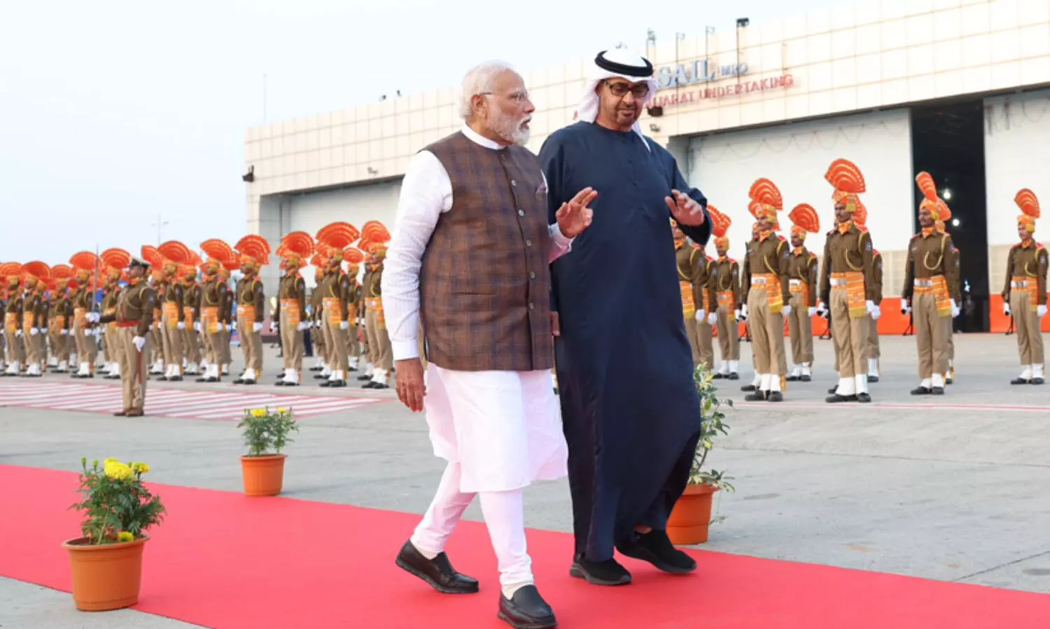 വൈബ്രന്‍റ് ഗുജറാത്ത്: ശൈഖ് മുഹമ്മദിന് അഹമ്മദാബാദിൽ ഊഷ്മള സ്വീകരണം