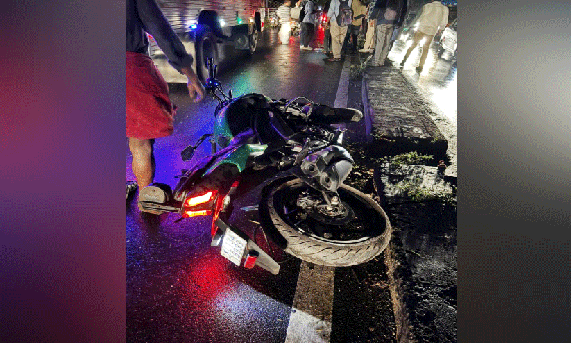 പാപ്പിനിശ്ശേരിക്ക് നൊമ്പരമായി ഉറ്റസുഹൃത്തുക്കളുടെ വേർപാട്