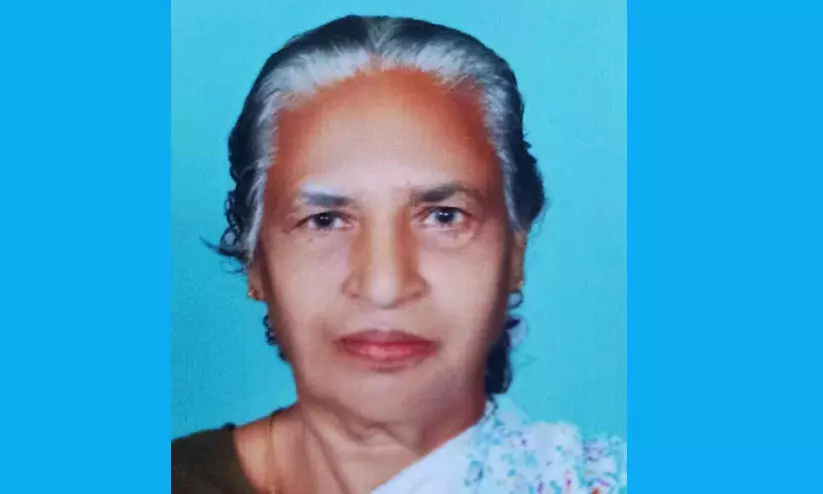 അയൽകൂട്ട യോഗത്തിനിടെ വയോധിക കുഴഞ്ഞുവീണ് മരിച്ചു അയൽകൂട്ട യോഗത്തിനിടെ വയോധിക കുഴഞ്ഞുവീണ് മരിച്ചു