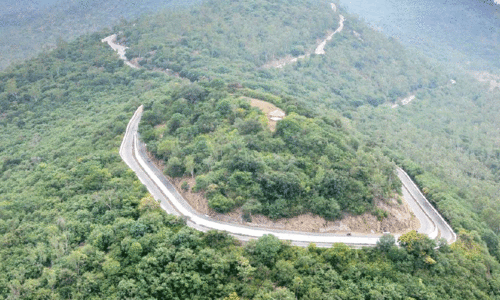 ചാ​മു​ണ്ഡി മ​ല​വാ​രം