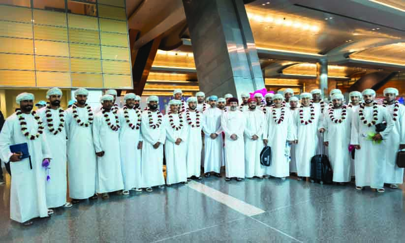 ഇ​താ ഞ​ങ്ങ​ൾ വ​രു​ന്നു... ഏ​ഷ്യ​ൻ ക​പ്പ്​ ഫു​ട്​​ബാ​ൾ ദേ​ശീ​യ ടീ​മി​നെ പി​ന്തു​ണ​ക്കാ​ൻ കാ​മ്പ​യി​നു​മാ​യി ഒ.​എ​ഫ്.​എ