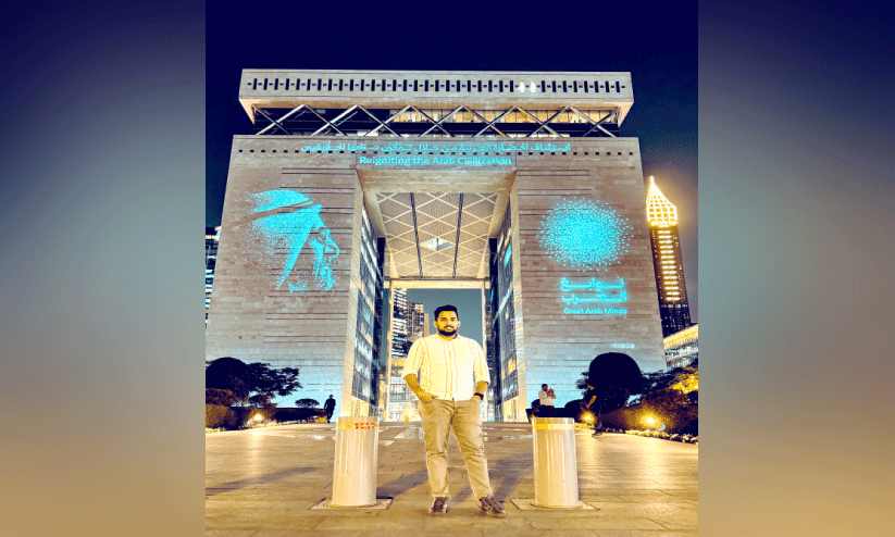 ദുബൈ നഗരത്തിൽ തിളങ്ങി മലയാളിയുടെ ഡോട്ട്​ ആർട്ട്​